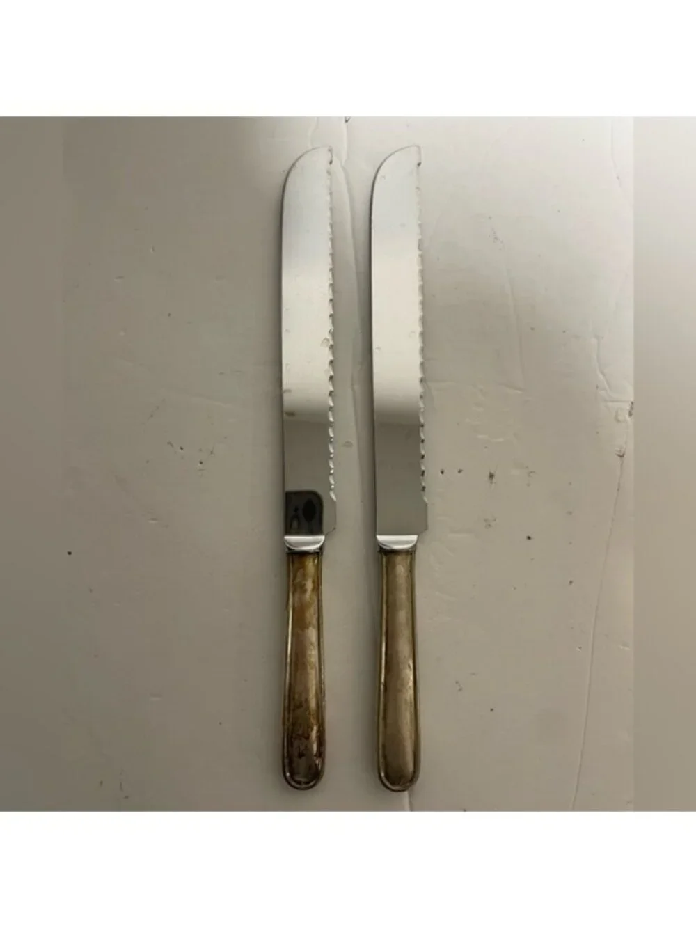 Vintage Calegaro Italy Serrated Bread Knives Set of 2 Silverplate Stainless MCM